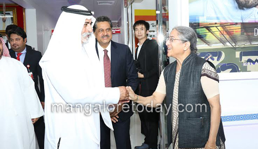 sheikh nahyan bin mubarak al nahyan  Visits thumbay hospital in dubai 1